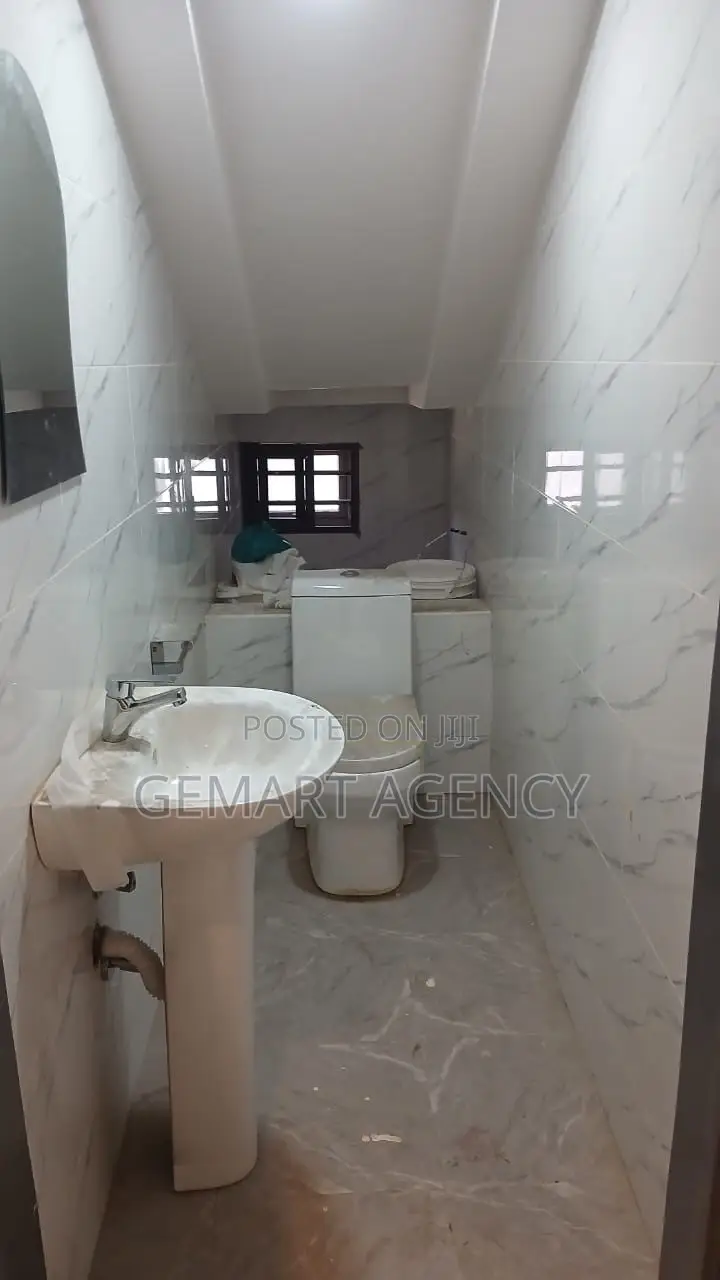 3bdrm Apartment in Adenta Sakura for rent