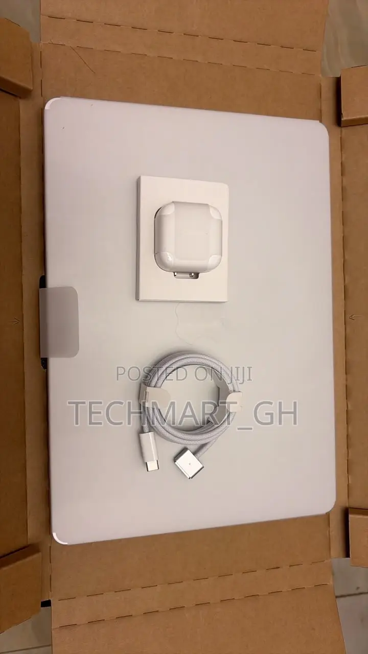 New Laptop Apple MacBook Air 2026 M5 16GB Apple M5 SSD 512GB