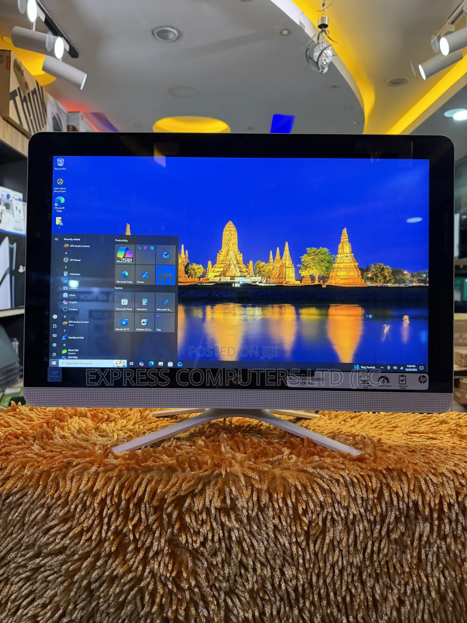 Desktop Computer HP 200 G4 22 All-in-One 8GB Intel SSD 128GB