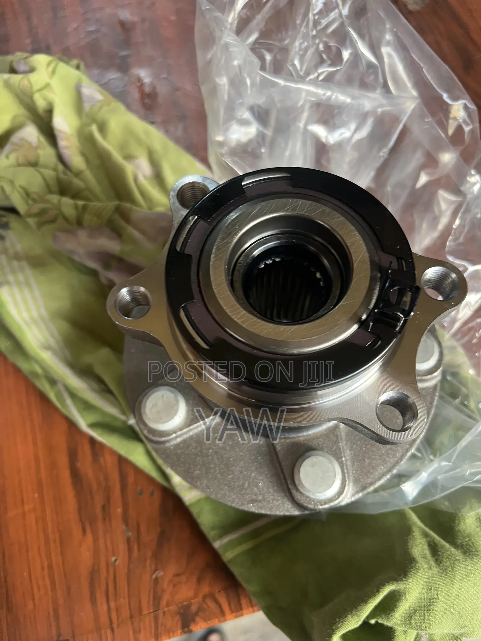 Mitsubishi Outlander - 2016-2020 Front Hub