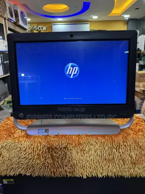 Desktop Computer HP 200 G4 22 All-in-One 8GB Intel Core i3 HDD 500GB