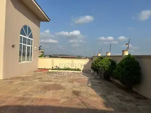 5bdrm House in Oyarifa Mall Area for sale