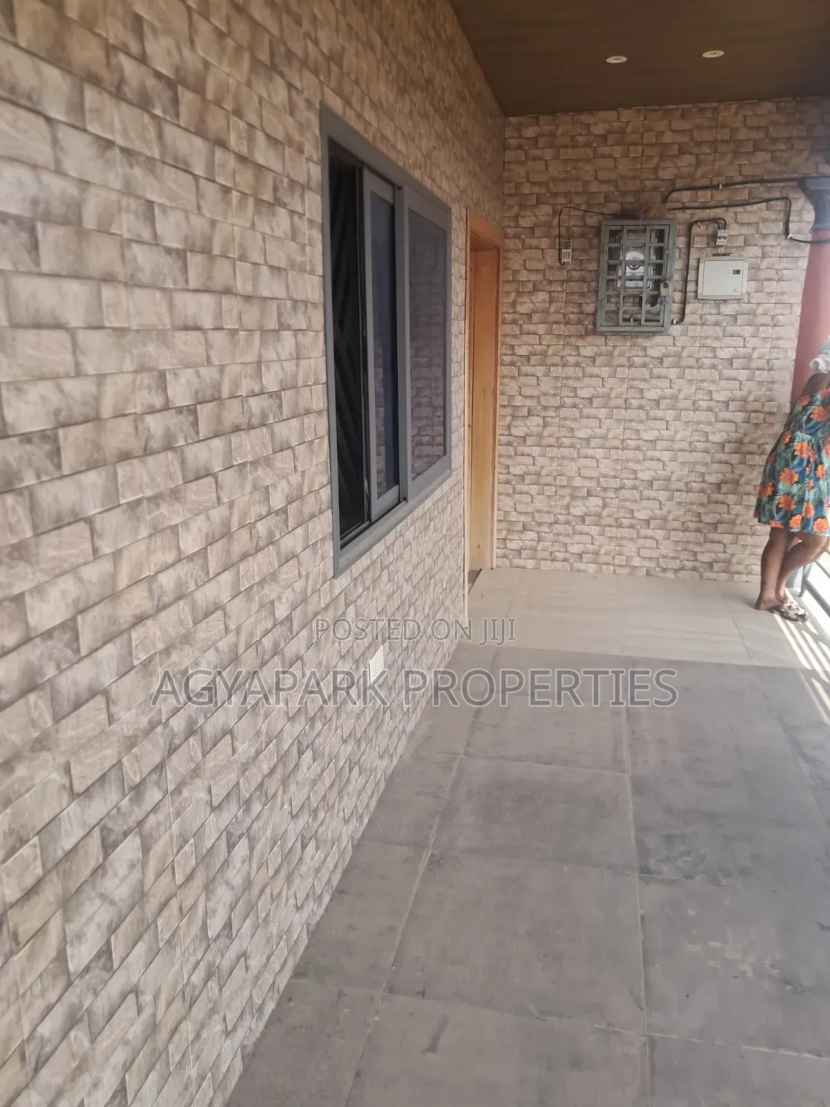 2bdrm Apartment in Doblogono Event, Ga West Municipal for rent