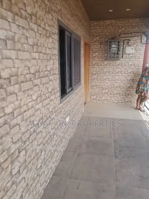 2bdrm Apartment in Doblogono Event, Ga West Municipal for rent