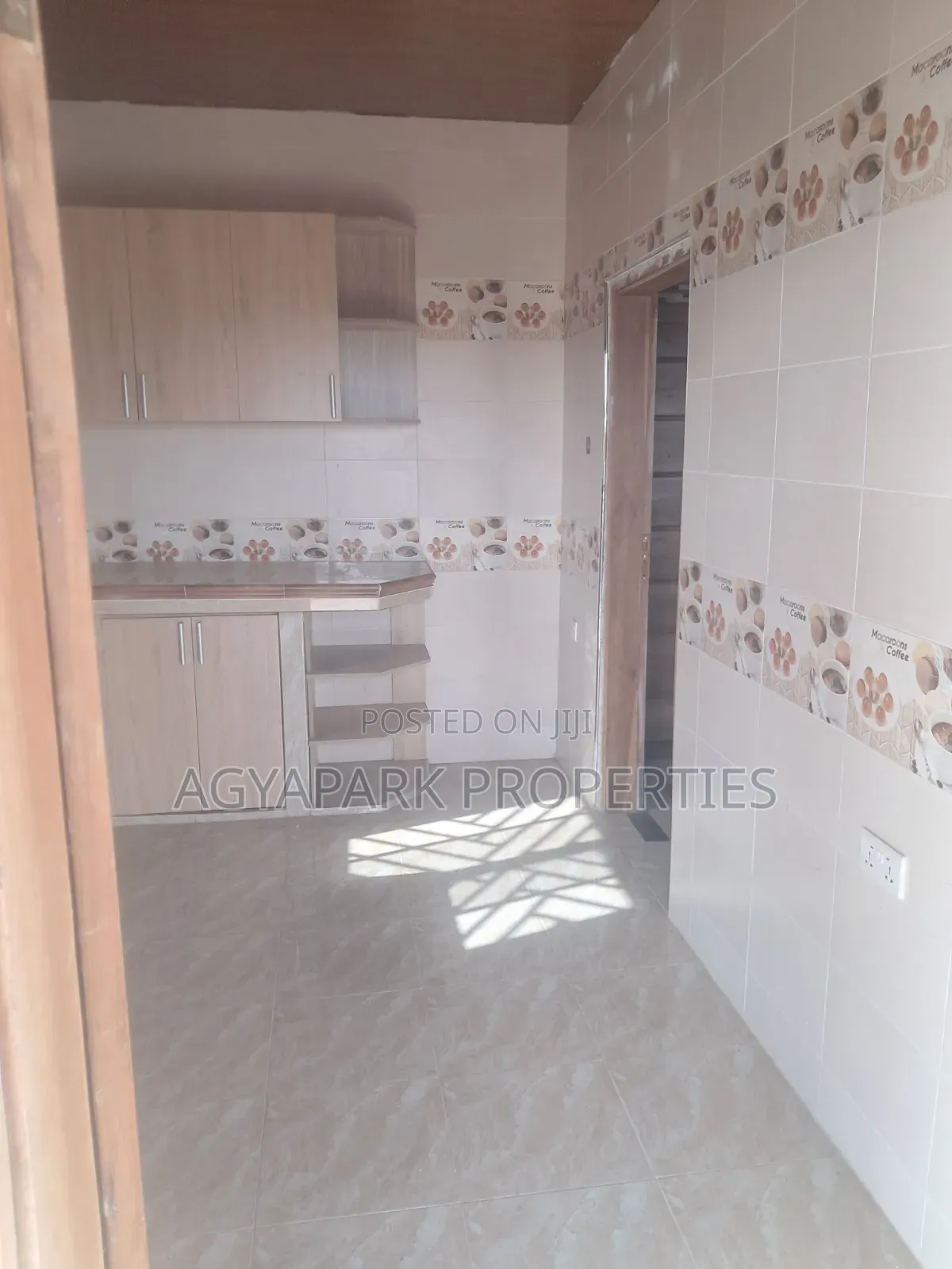 2bdrm Apartment in Doblogono Event, Ga West Municipal for rent