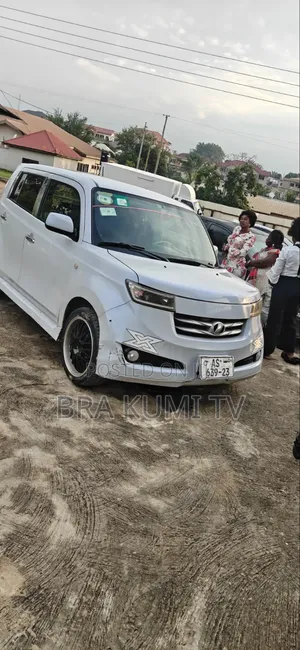 Toyota bB 2013 Gray