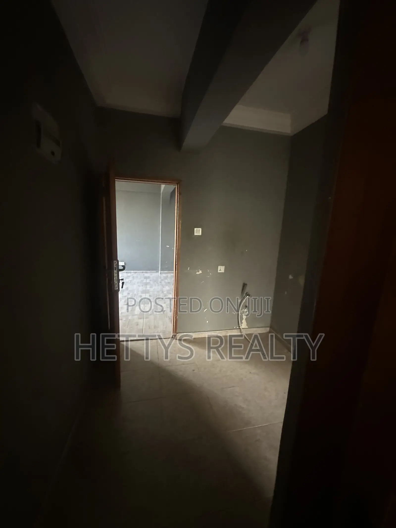 2bdrm Block of Flats in Sakumono for sale