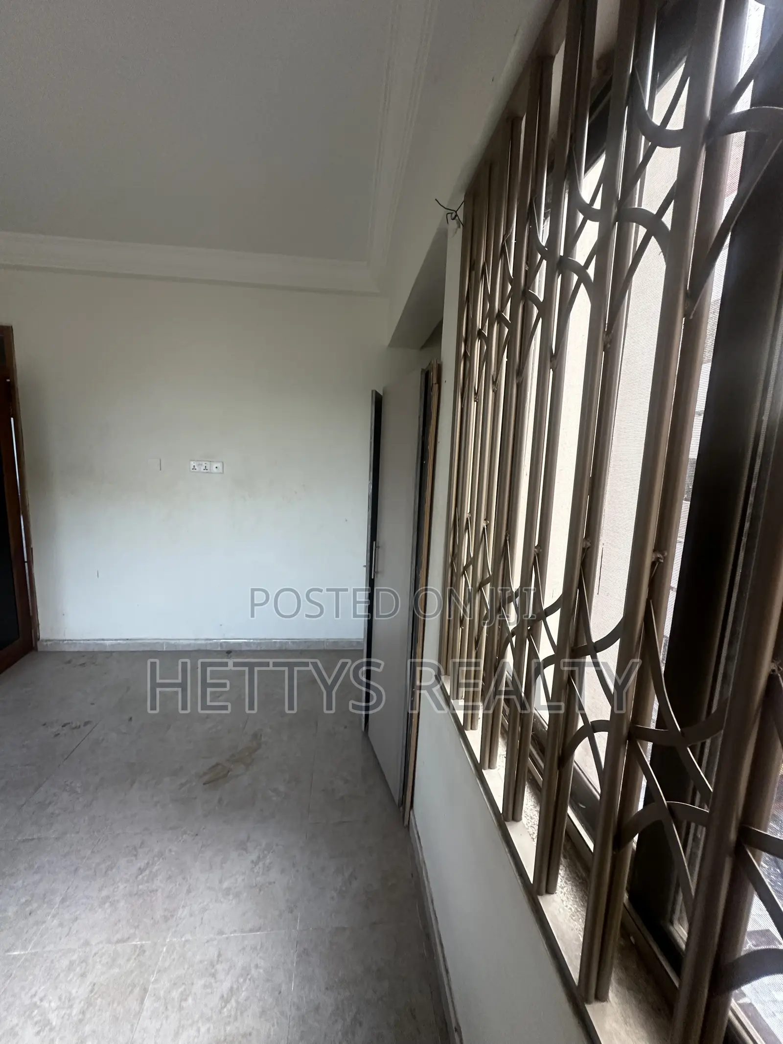 2bdrm Block of Flats in Sakumono for sale