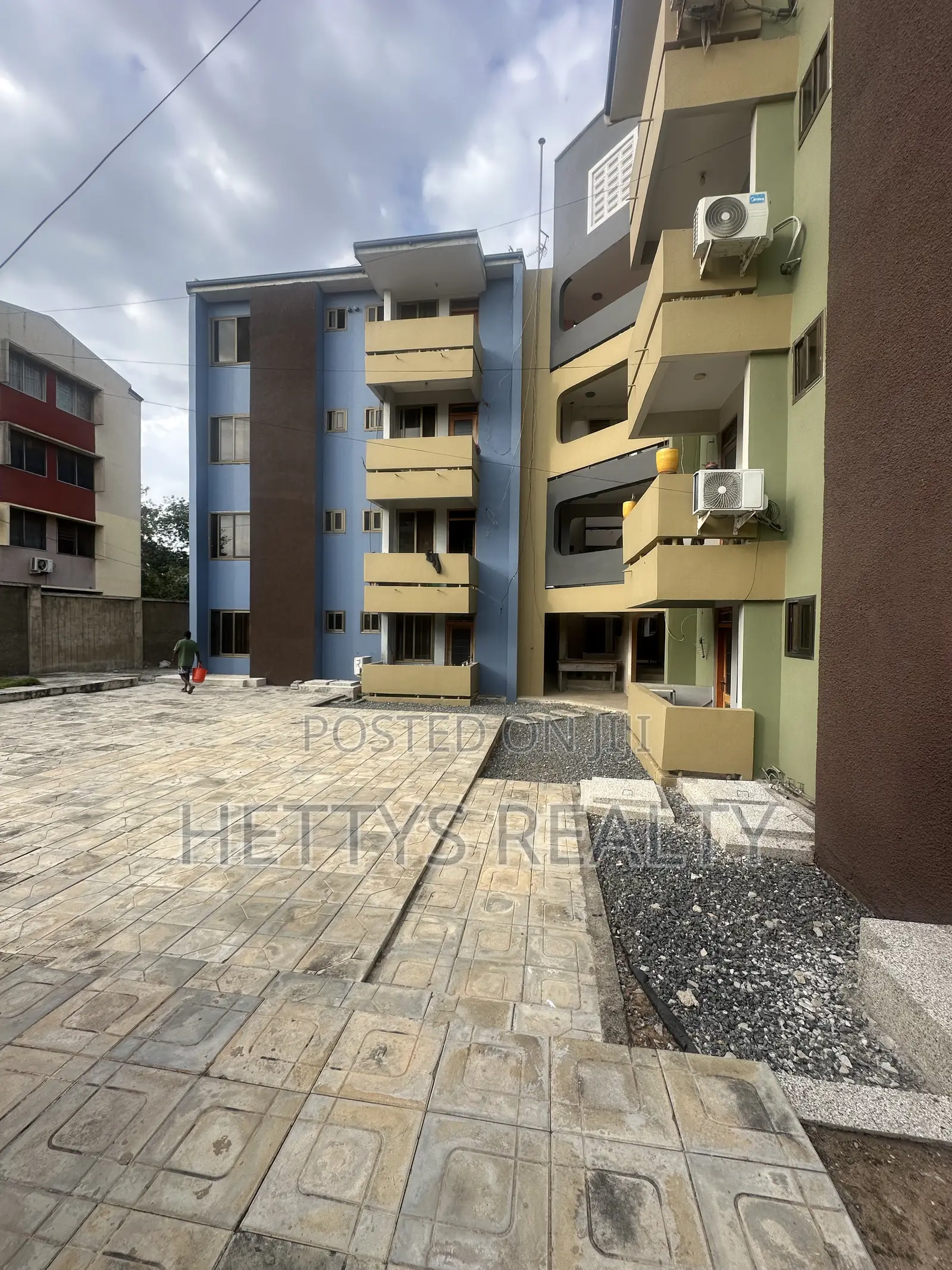 2bdrm Block of Flats in Sakumono for sale
