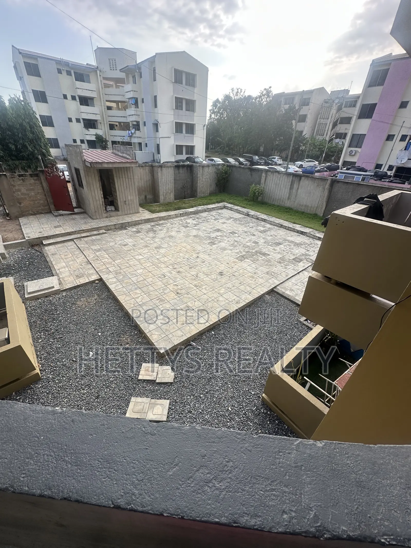 2bdrm Block of Flats in Sakumono for sale