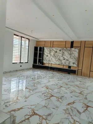 5bdrm House in Daban Newsite, Kumasi Metropolitan for sale
