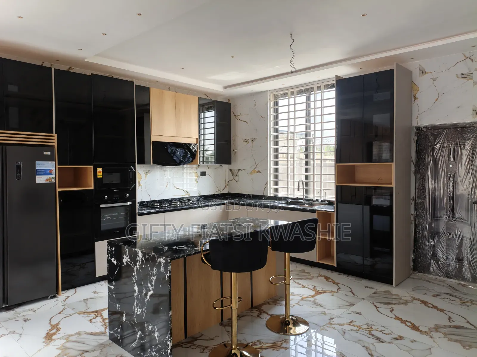 5bdrm House in Daban Newsite, Kumasi Metropolitan for sale