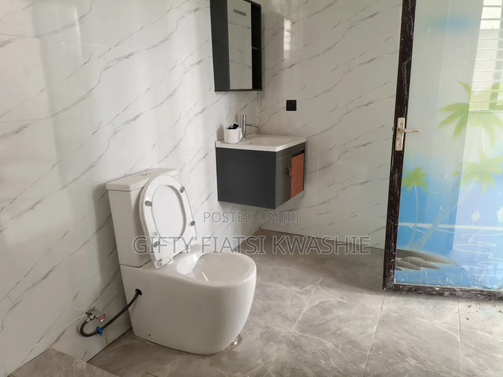5bdrm House in Daban Newsite, Kumasi Metropolitan for sale