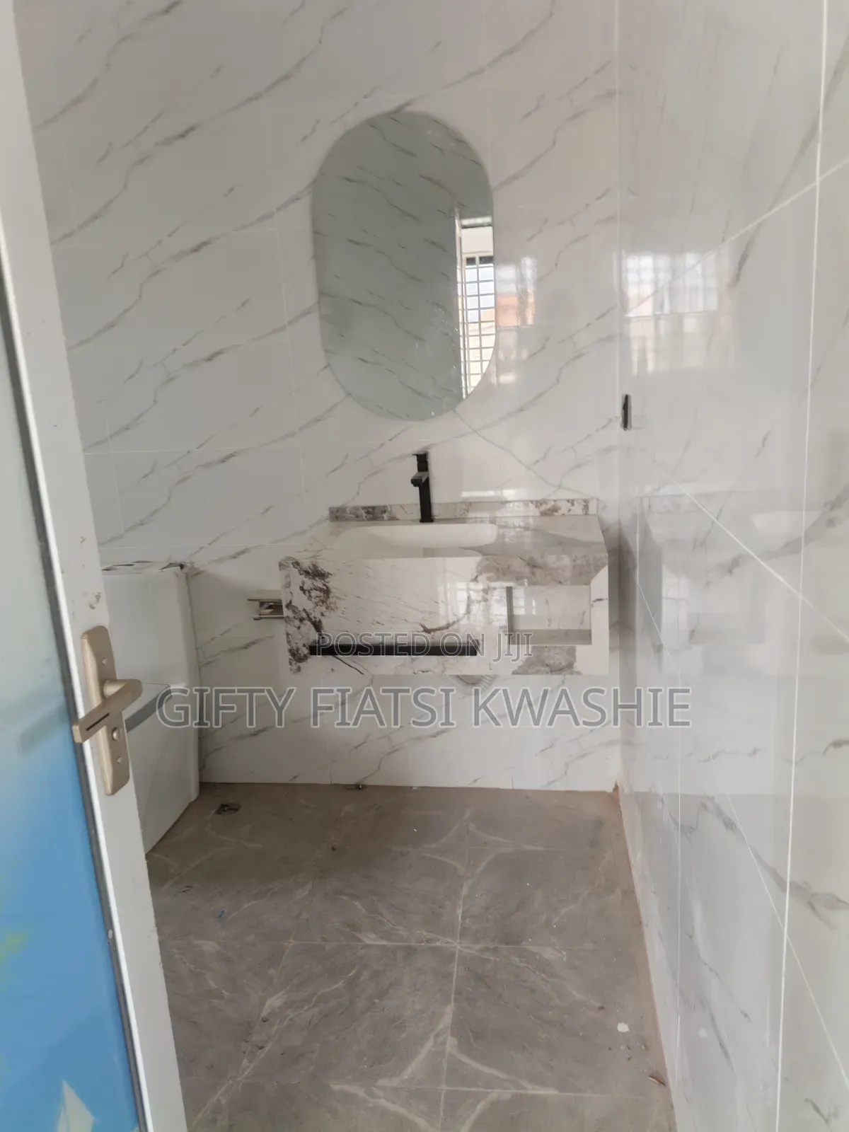 5bdrm House in Daban Newsite, Kumasi Metropolitan for sale
