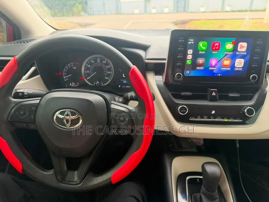 Toyota Corolla LE 2020 Red