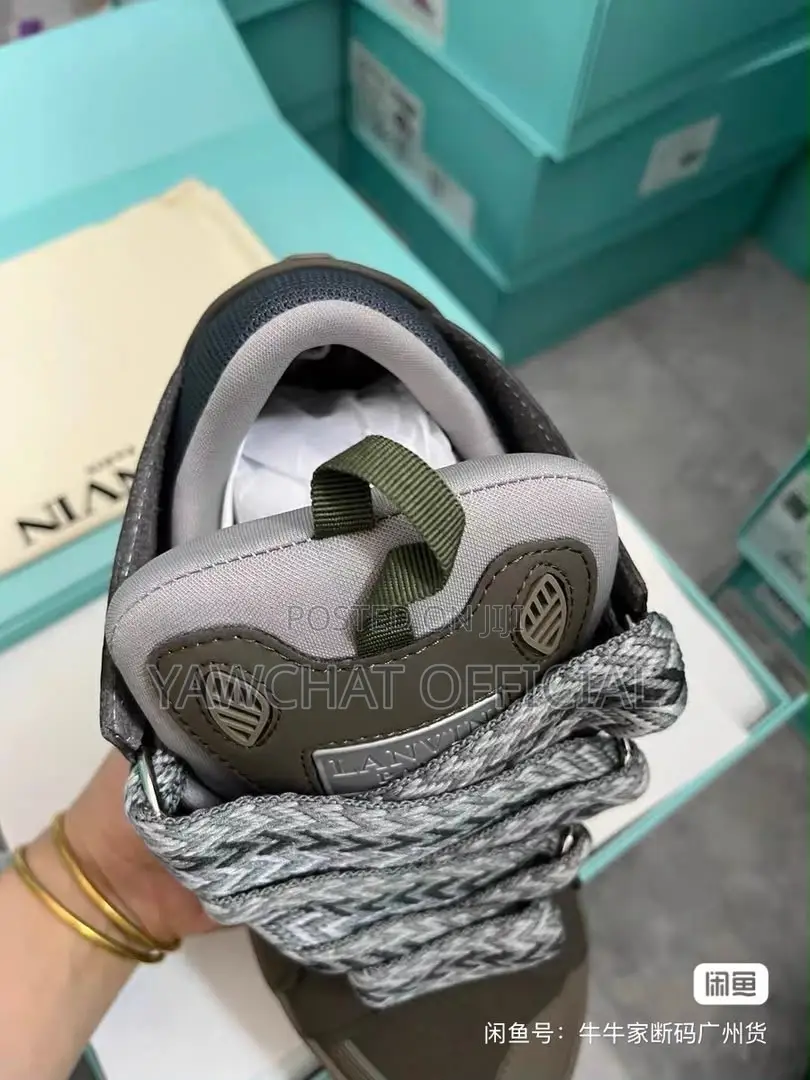 Lanvin Curbs