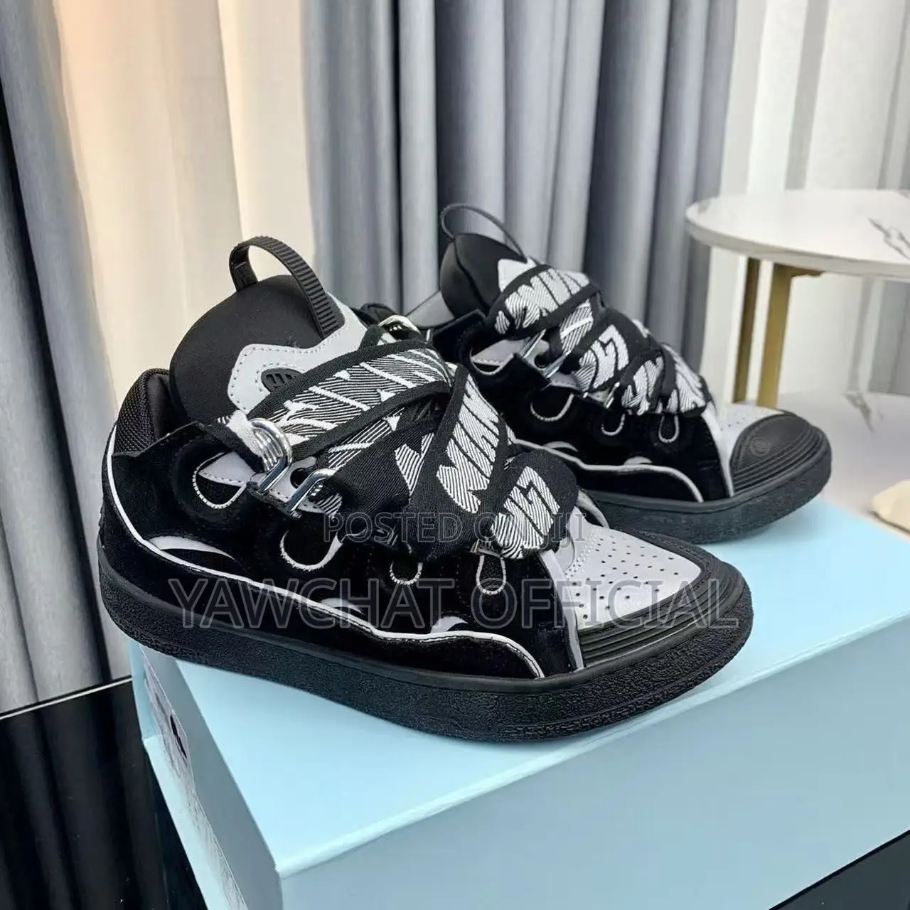 Lanvin Curbs