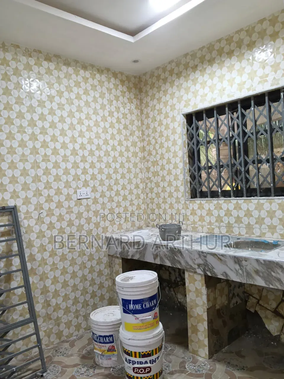 1bdrm Room & Parlour in Bernard Agency, CP for rent
