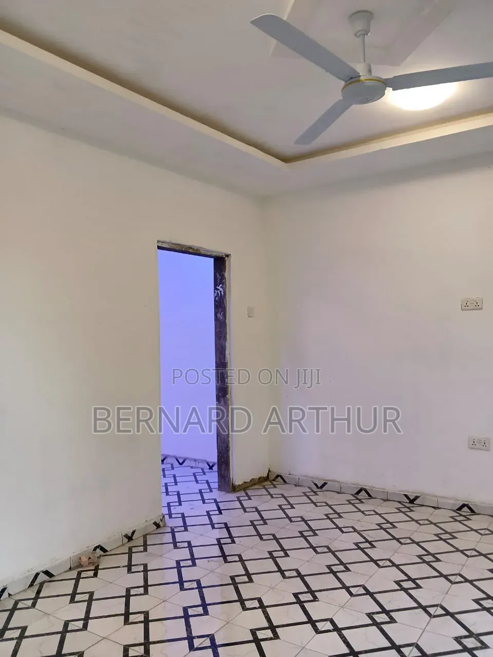 1bdrm Room & Parlour in Bernard Agency, CP for rent