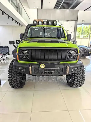 Tank 300 2022 Green