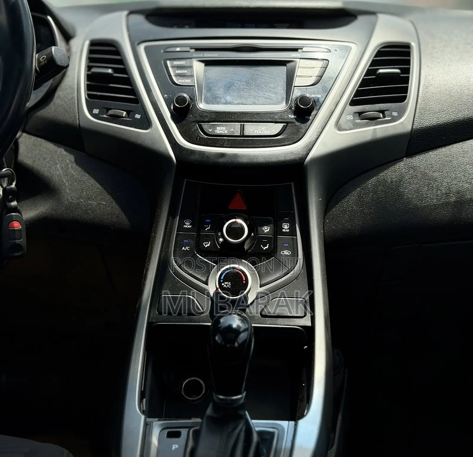 Hyundai Elantra 2015 Silver