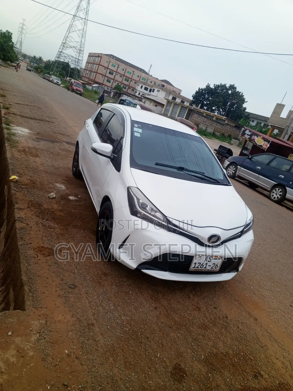 Toyota Vitz 2015 Pearl