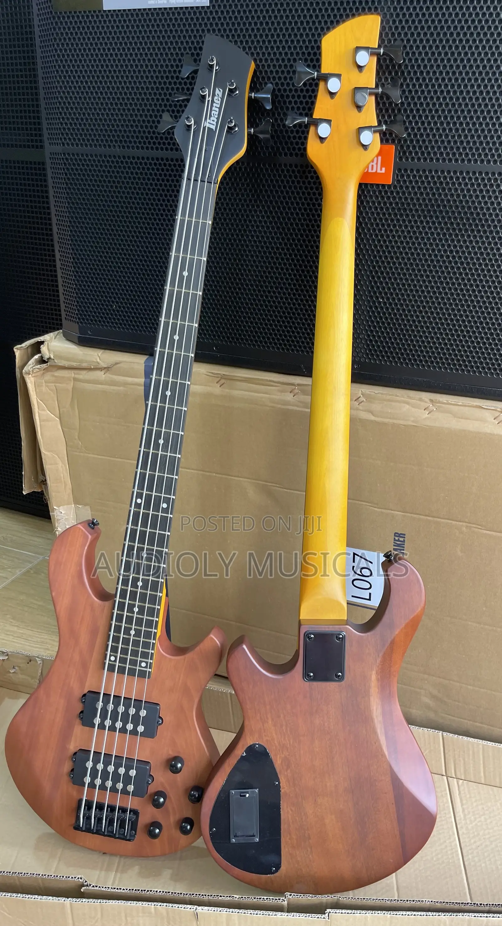 24 Frets IBANEZ Active Bass Guitar