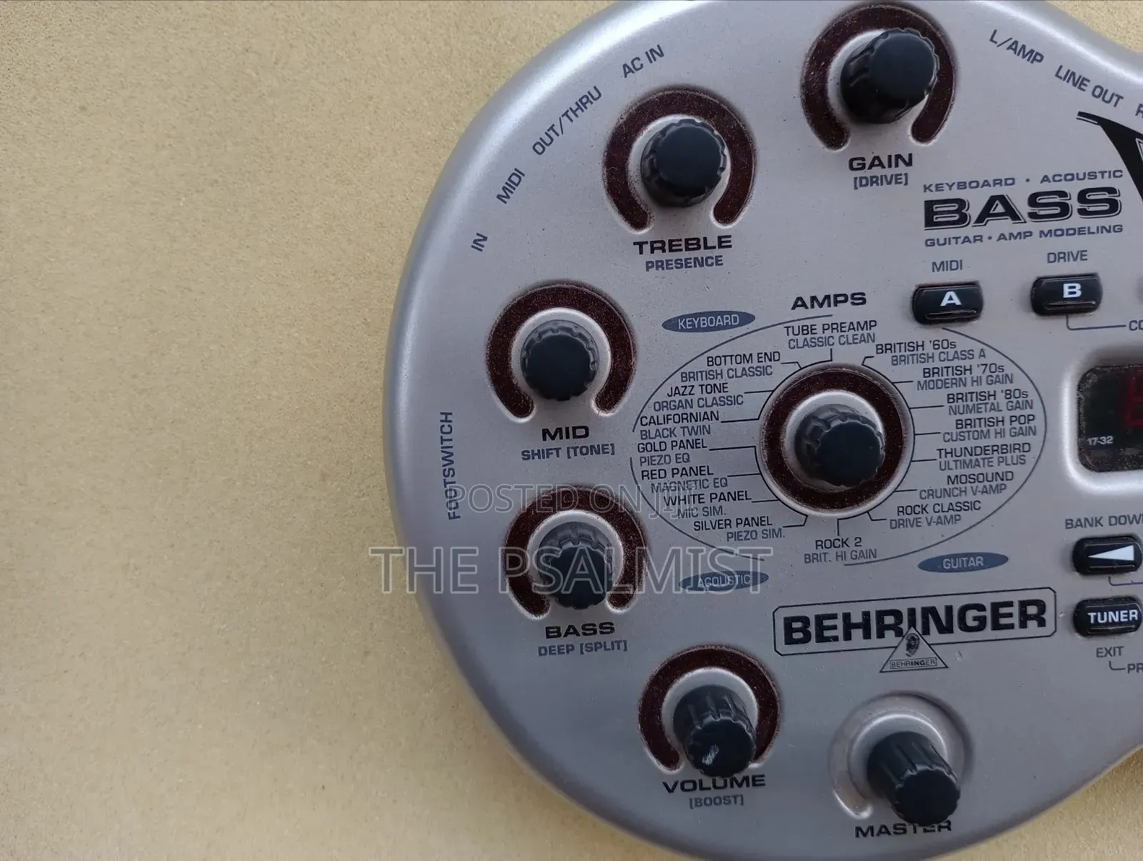 Behringer Bass Virtual Amplification Effect v-Amp
