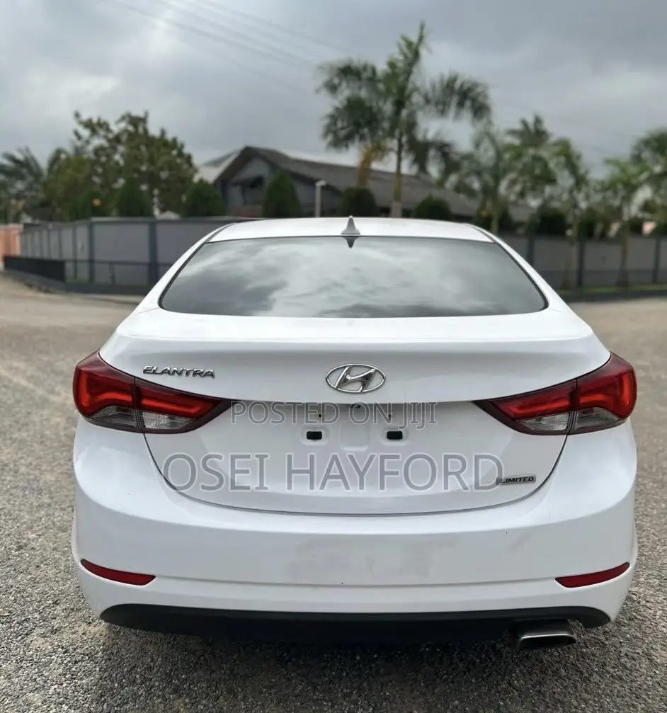 Hyundai Elantra 2014 White