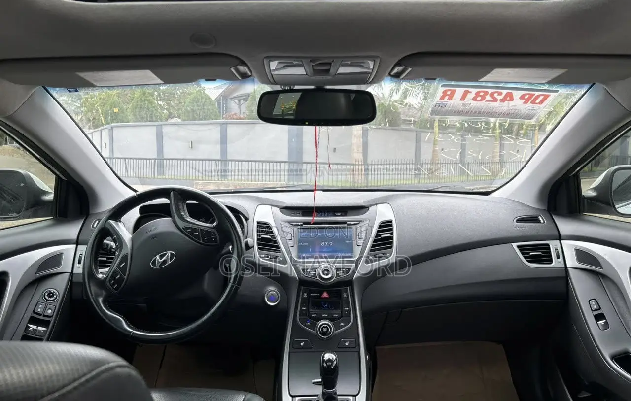 Hyundai Elantra 2014 White