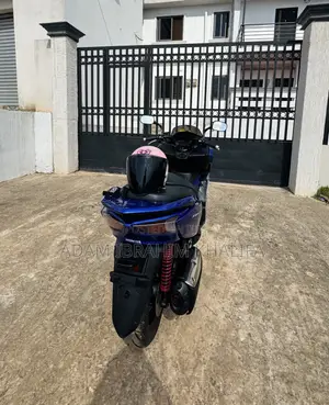 Honda Forza 2016 Blue