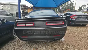 Dodge Challenger SXT AWD 2020 Black