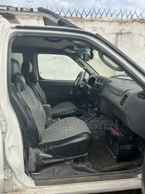 Nissan Frontier LE V6 Crew Cab 2004 White