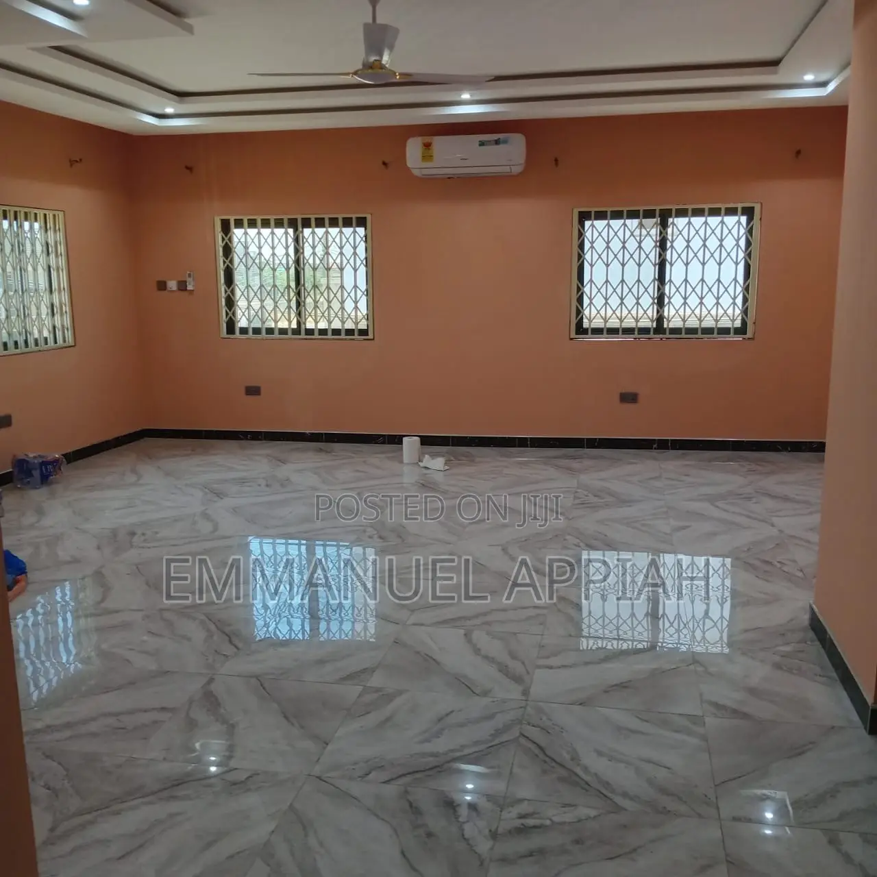 4bdrm House in Dawhenya Junction, Accra Metropolitan for sale