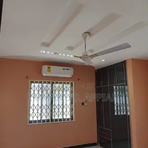 4bdrm House in Dawhenya Junction, Accra Metropolitan for sale