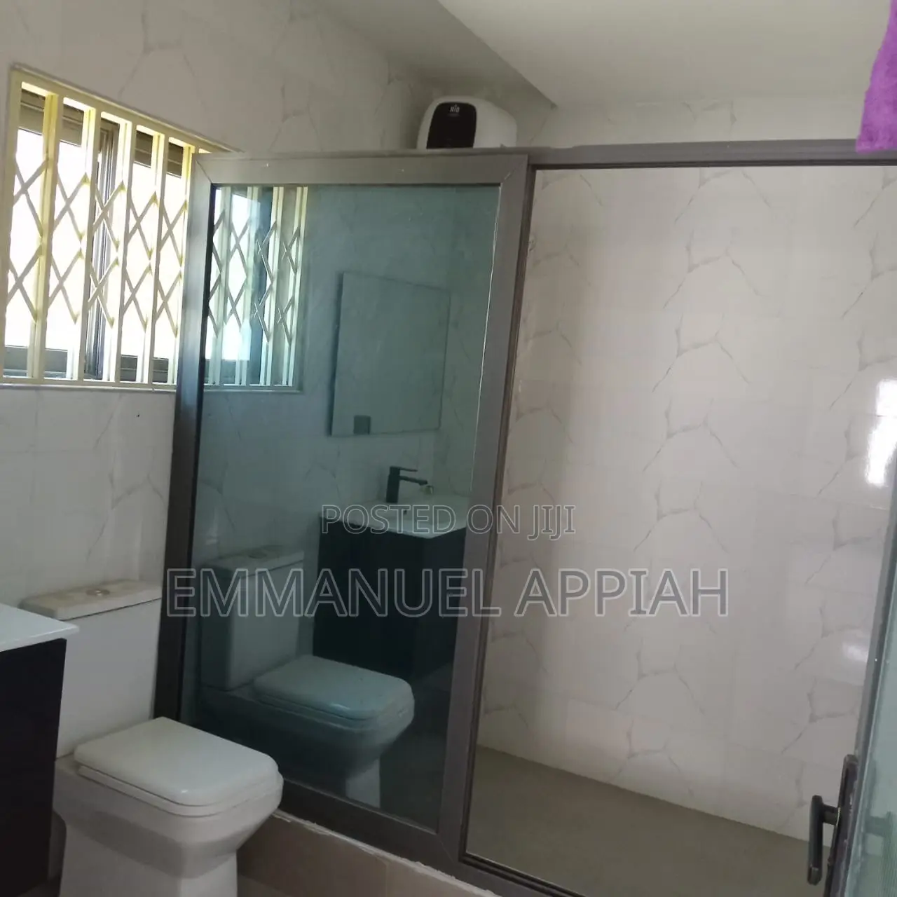 4bdrm House in Dawhenya Junction, Accra Metropolitan for sale