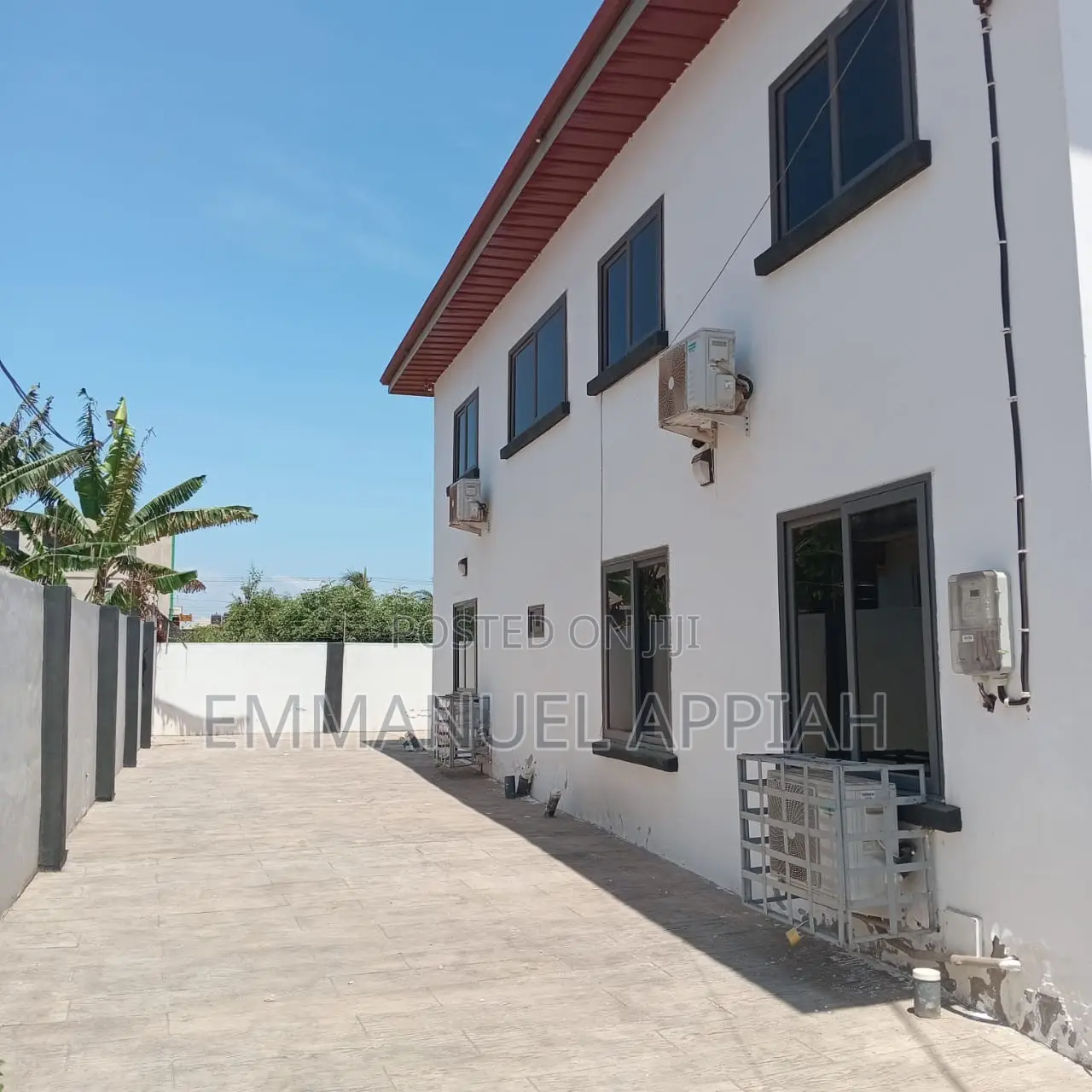 4bdrm House in Dawhenya Junction, Accra Metropolitan for sale