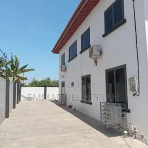 4bdrm House in Dawhenya Junction, Accra Metropolitan for sale