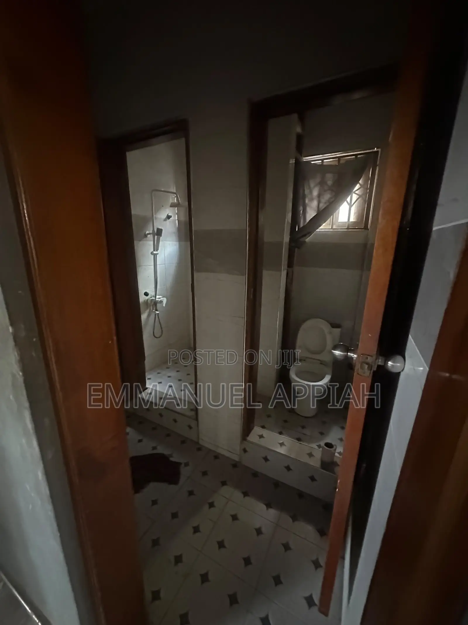 4bdrm House in Dawhenya Junction, Accra Metropolitan for sale