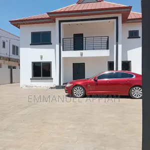 4bdrm House in Dawhenya Junction, Accra Metropolitan for sale