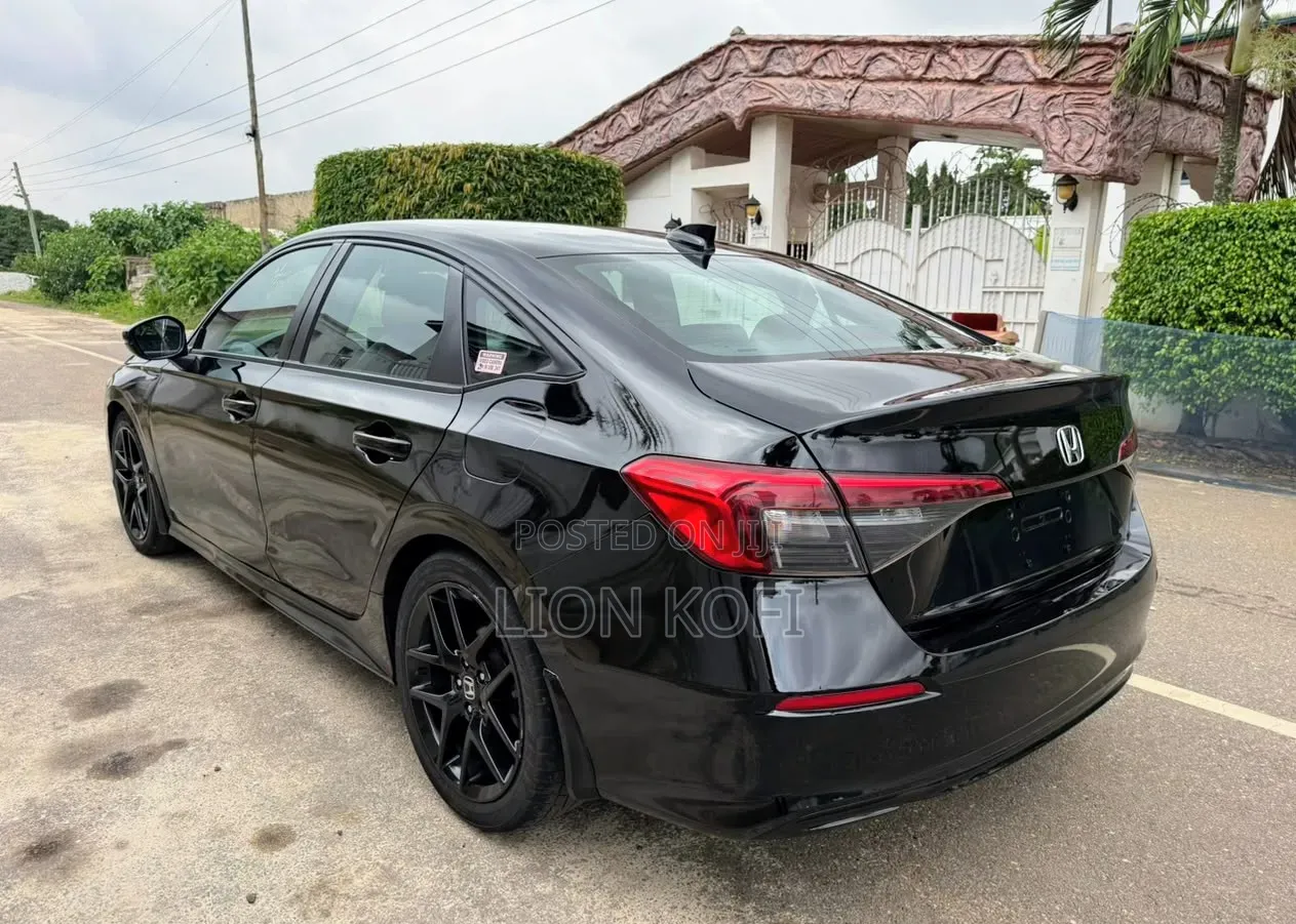 Honda Civic Sport 2022 White