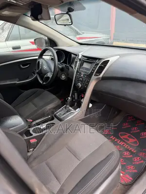 Hyundai Elantra 2014 Silver