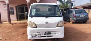 Daihatsu Sirion 2010 White
