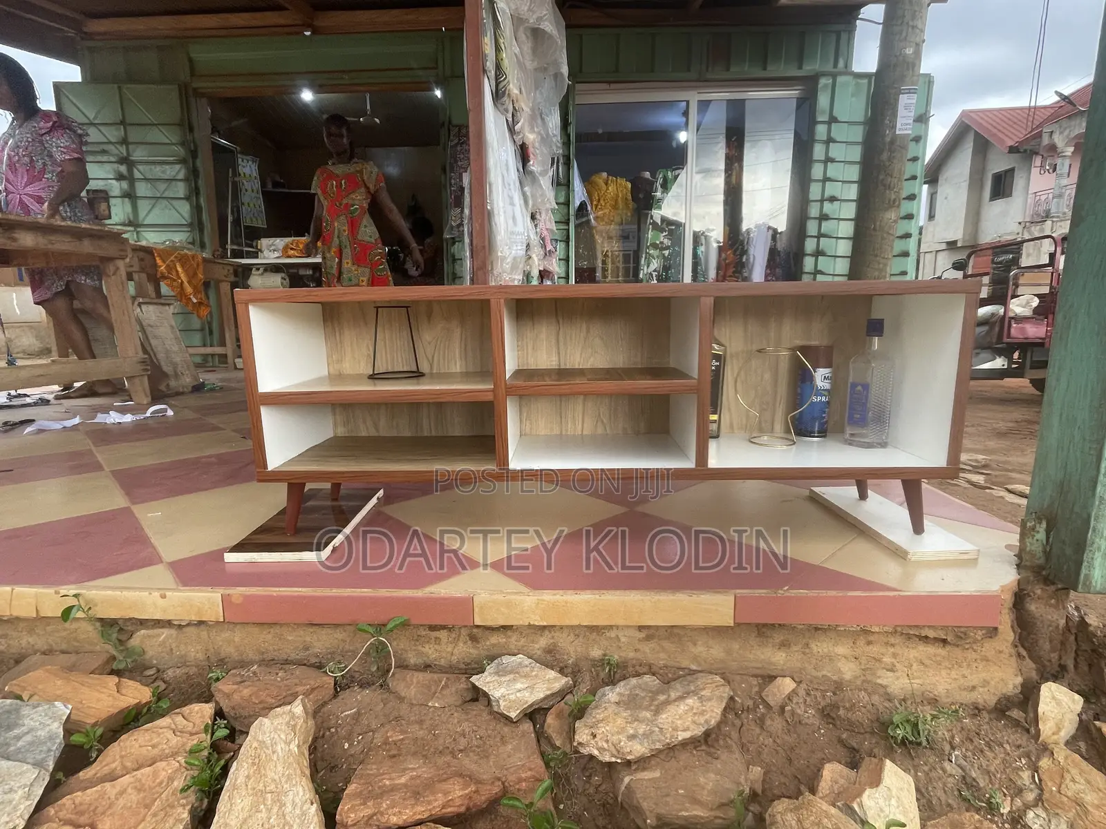 TV Unit / Stand