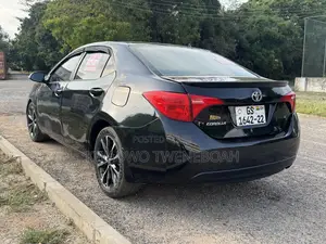 Toyota Corolla SE (1.8L 4cyl 2A) 2019 Black