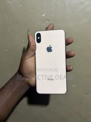 Apple iPhone XS Max 64 GB Gold