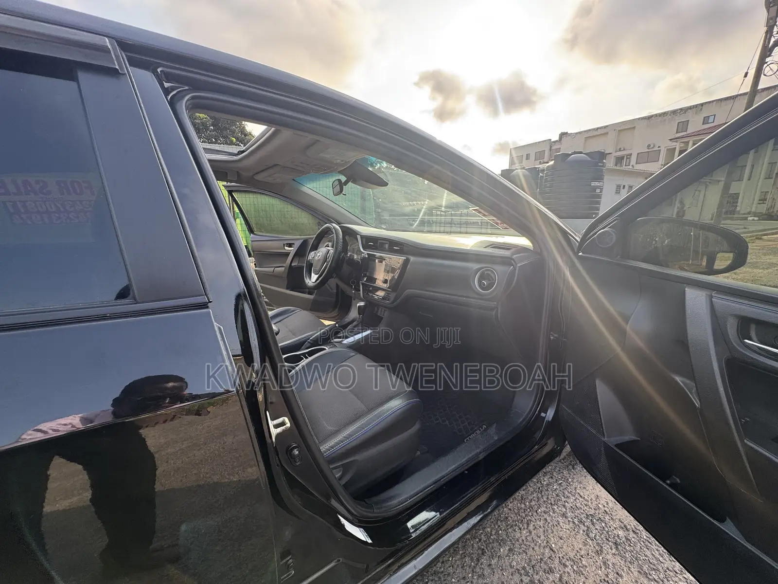 Toyota Corolla SE (1.8L 4cyl 2A) 2019 Black