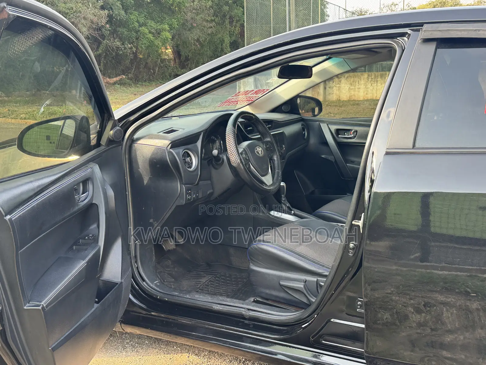 Toyota Corolla SE (1.8L 4cyl 2A) 2019 Black