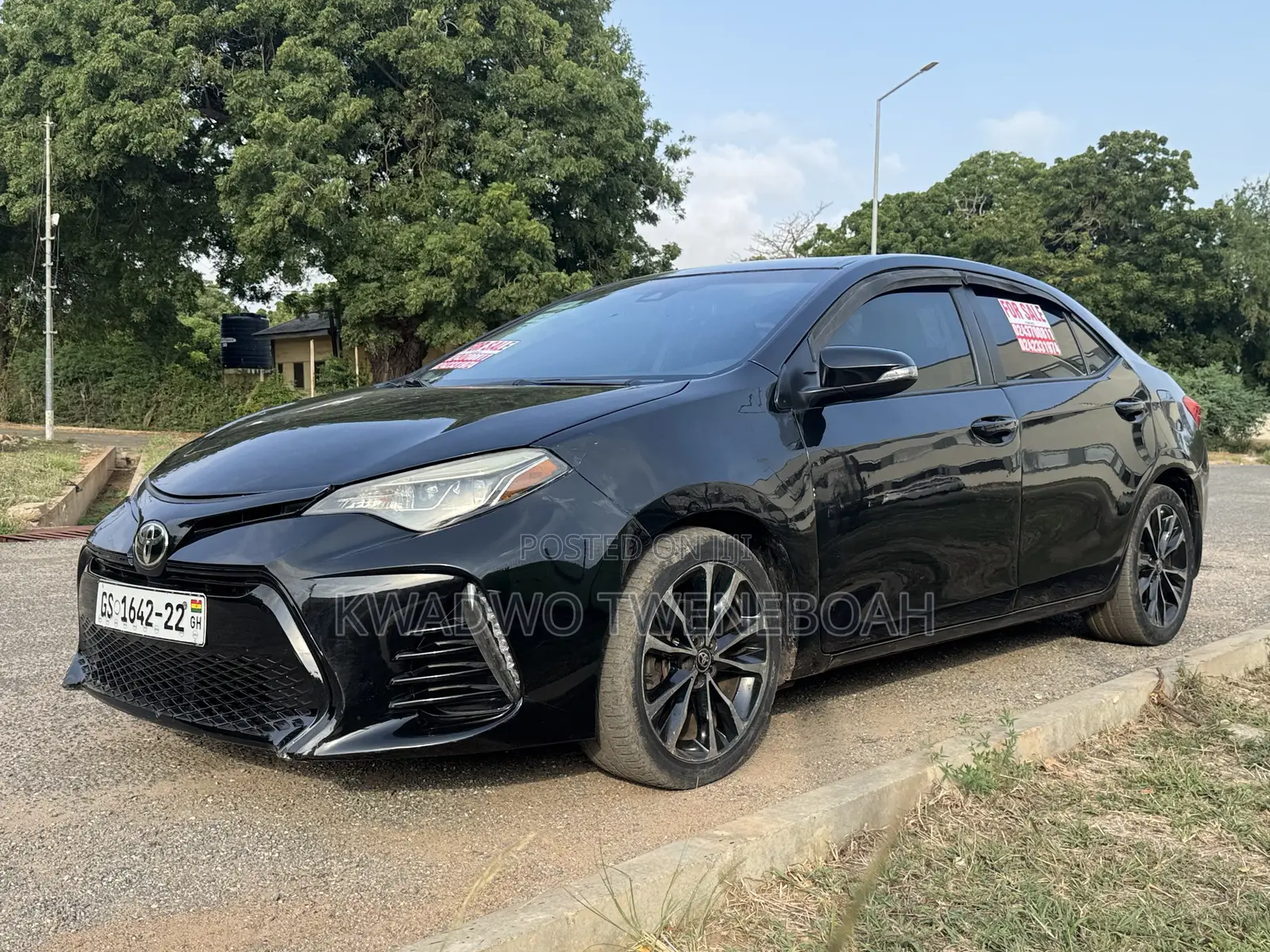 Toyota Corolla SE (1.8L 4cyl 2A) 2019 Black