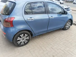 Toyota Vitz 2010 Blue